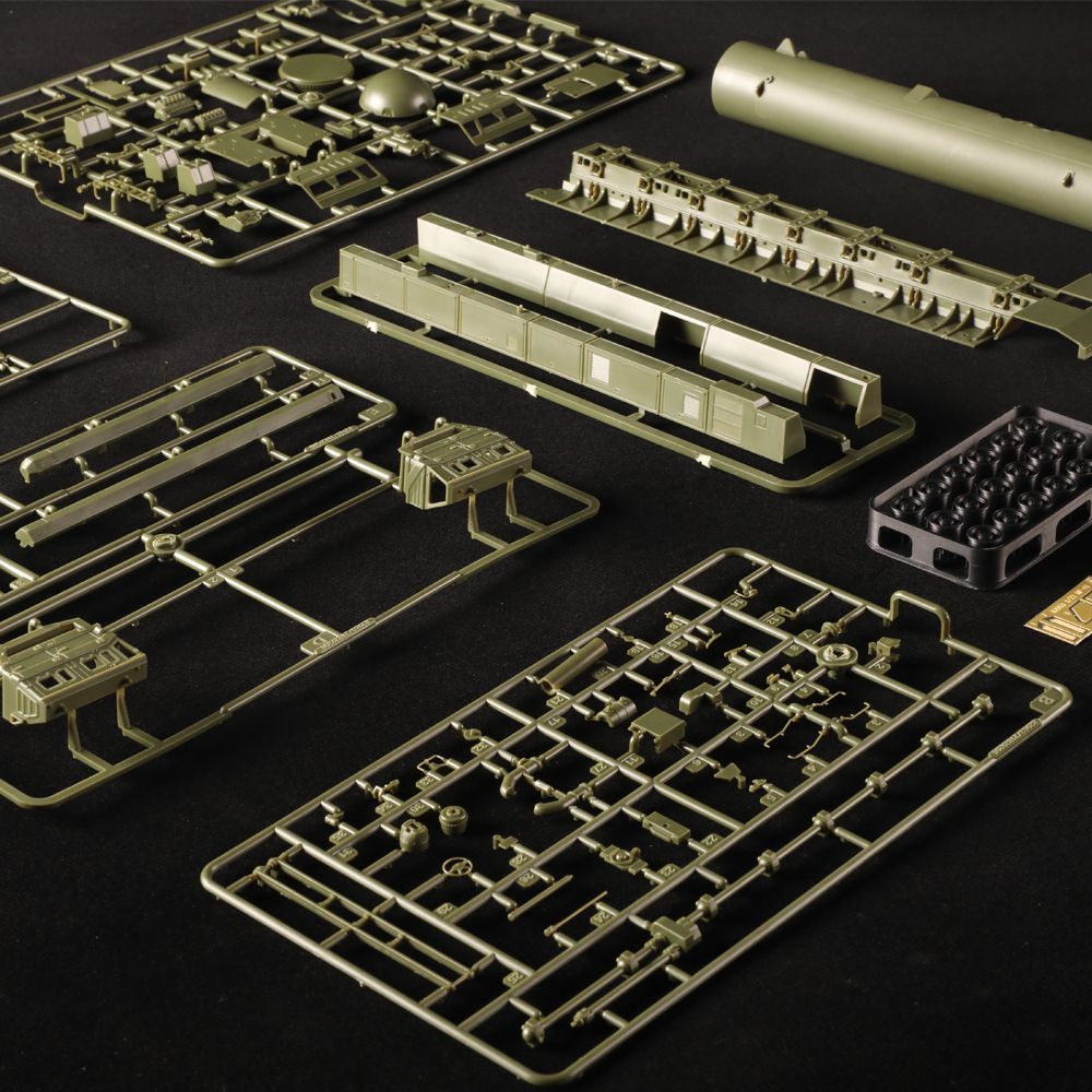 Trumpeter 82964 1/72 DF-61 Intercontinental Ballistic Missile