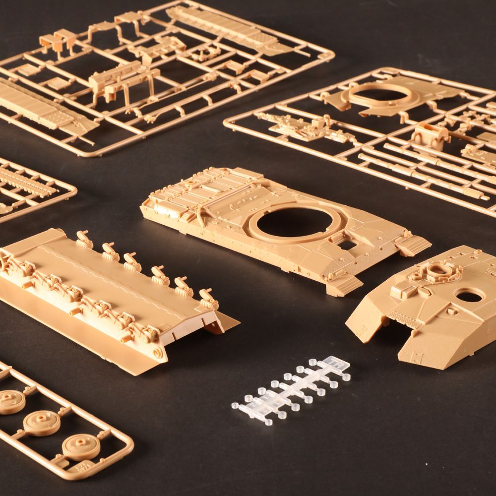Trumpeter 84853 1/48 Britain Challenger II main battle tank in the 2003 Iraq War