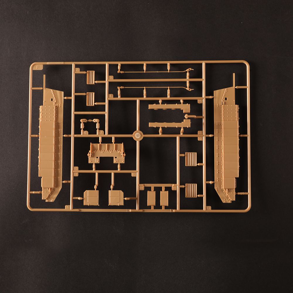 Trumpeter 84853 1/48 Britain Challenger II main battle tank in the 2003 Iraq War