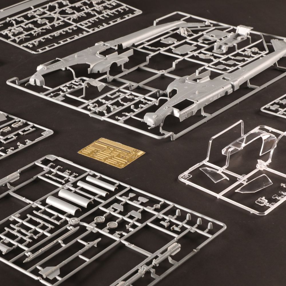 Trumpeter 05116 1/35 AH-1W  Super Cobra